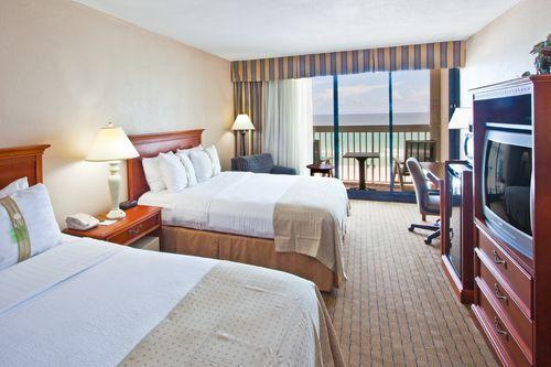 Holiday Inn On The Beach Дестин Стая снимка
